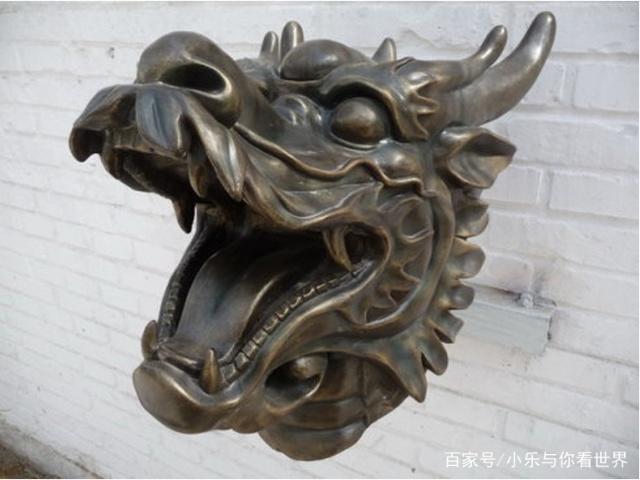 圓明園龍首現(xiàn)身法國(guó)，2400萬(wàn)被華人買(mǎi)下，真假難辨。