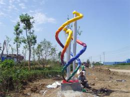 hj1738 不銹鋼雕塑-針線之魅_青島國際服裝城不銹鋼雕塑、石雕、玻璃鋼雕塑_濱州宏景雕塑有限公司